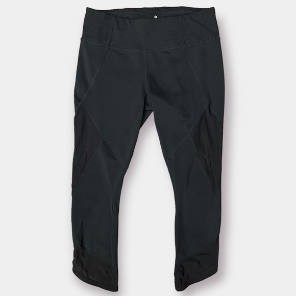 Athleta Aura Sonar Mesh Panels Black Capri cropped leggings Size Medium - Picture 1 of 6